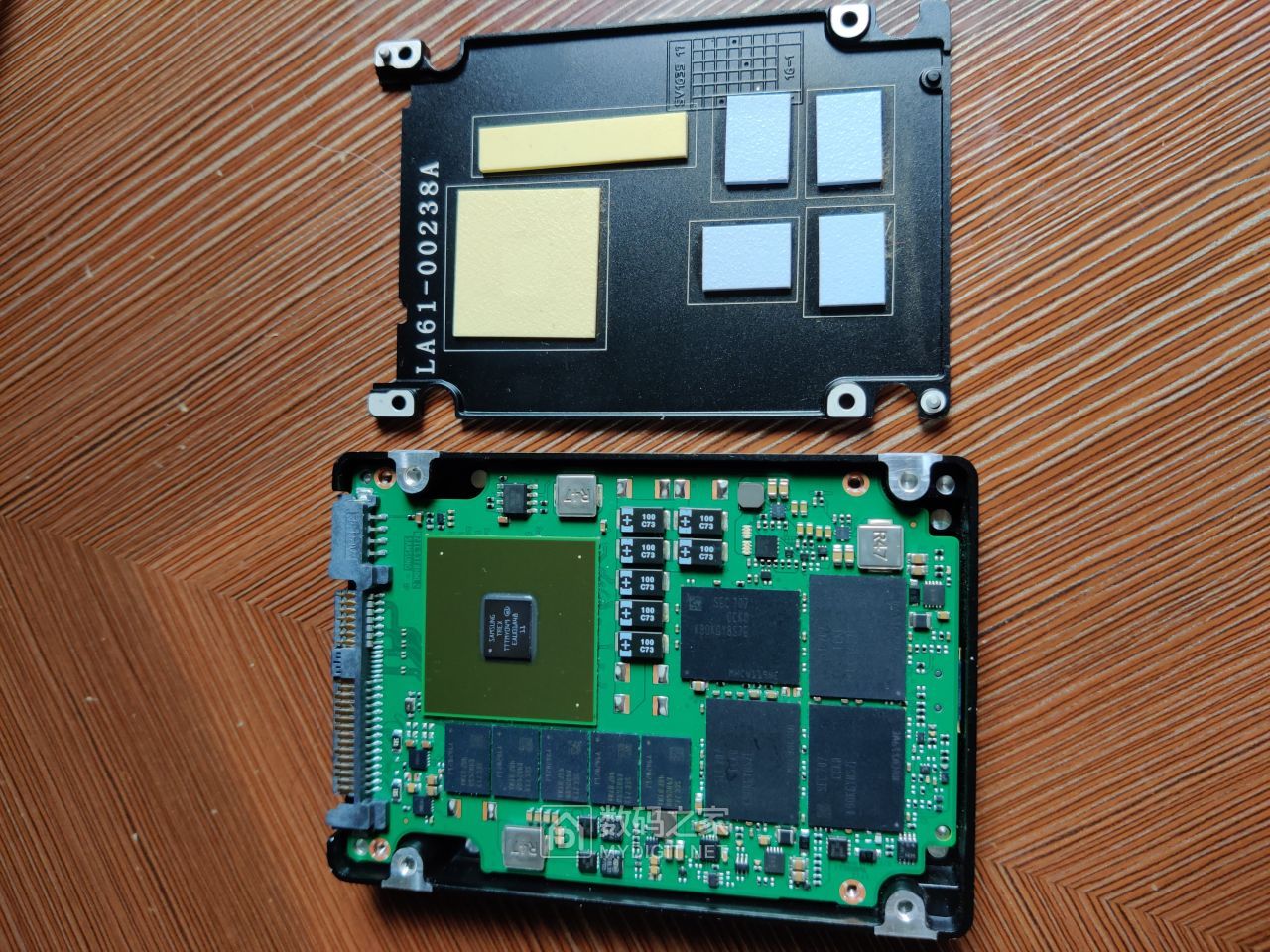高端ssd 三星 sas 12gbps pm1633a - 拆机乐园 数码之家