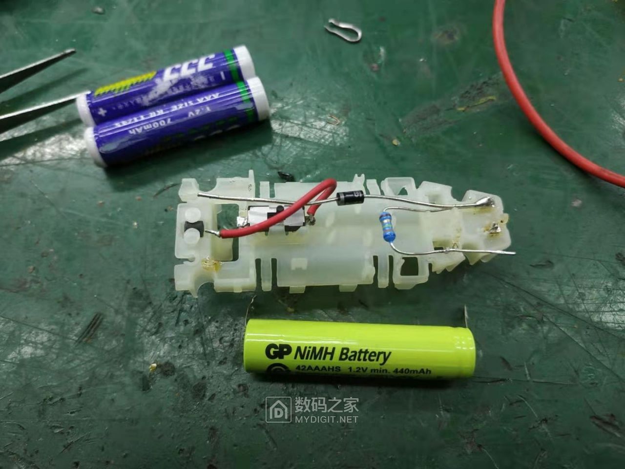 飞利浦s300电动剃须刀更换电池