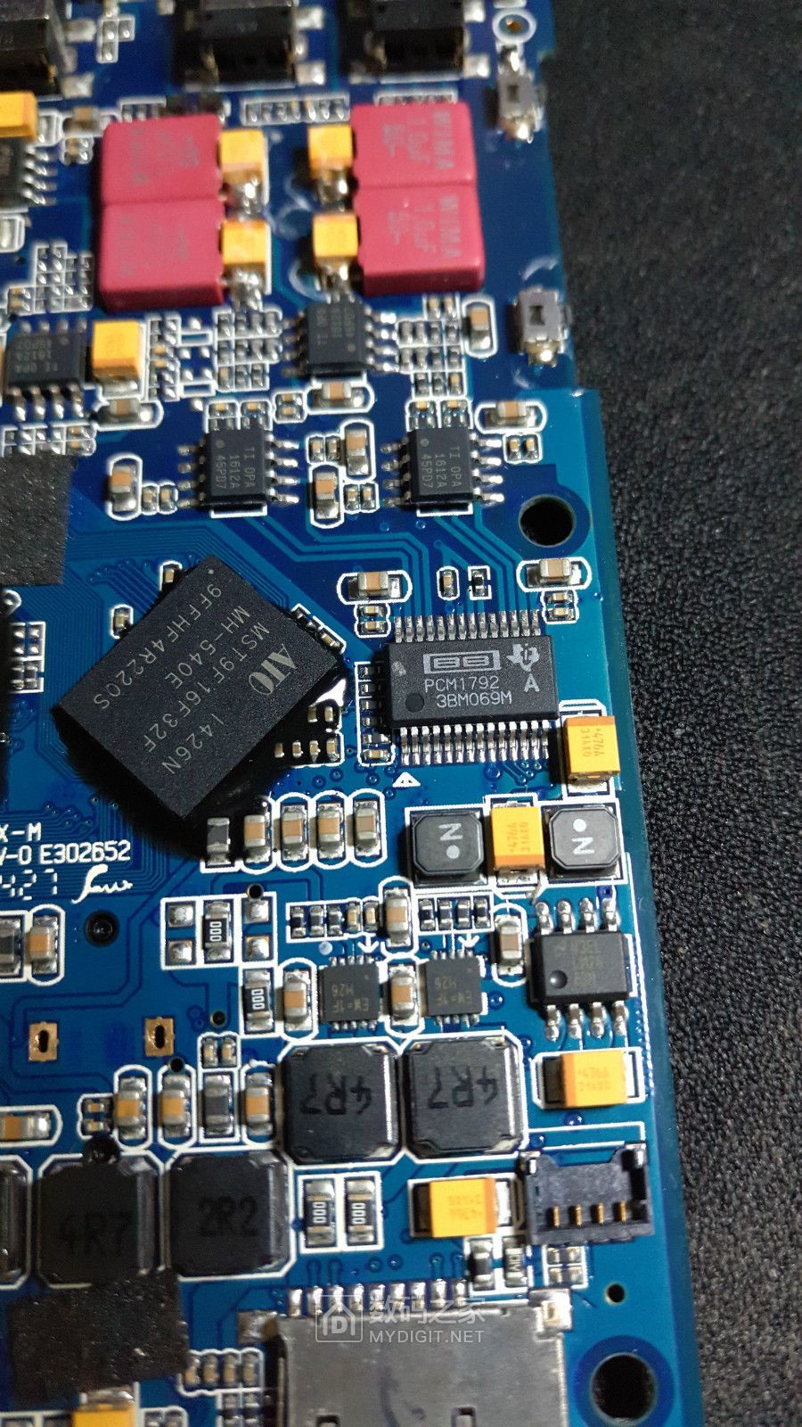 拆解飞傲fiiox5无损播放器