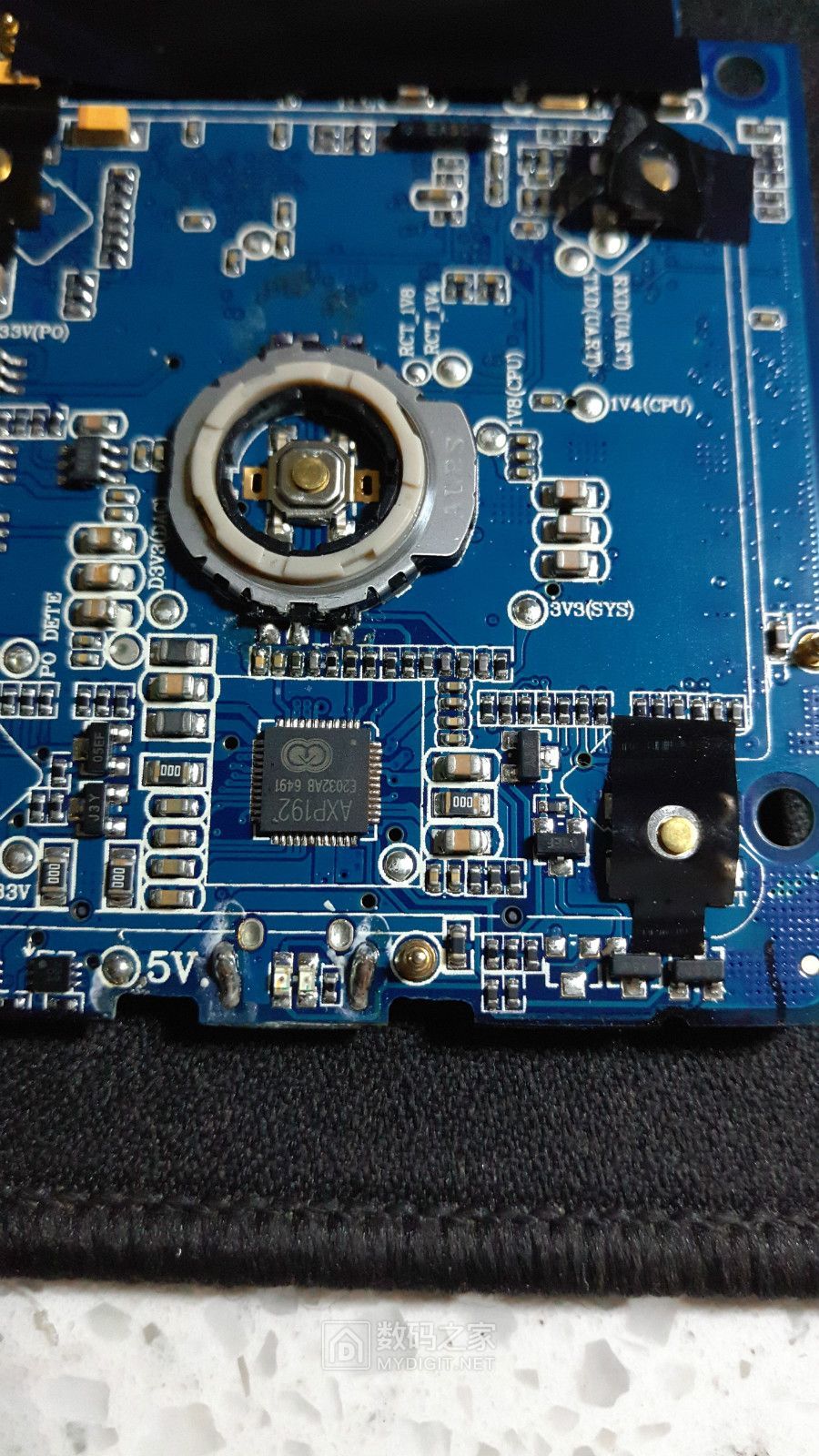 拆解飞傲fiiox5无损播放器