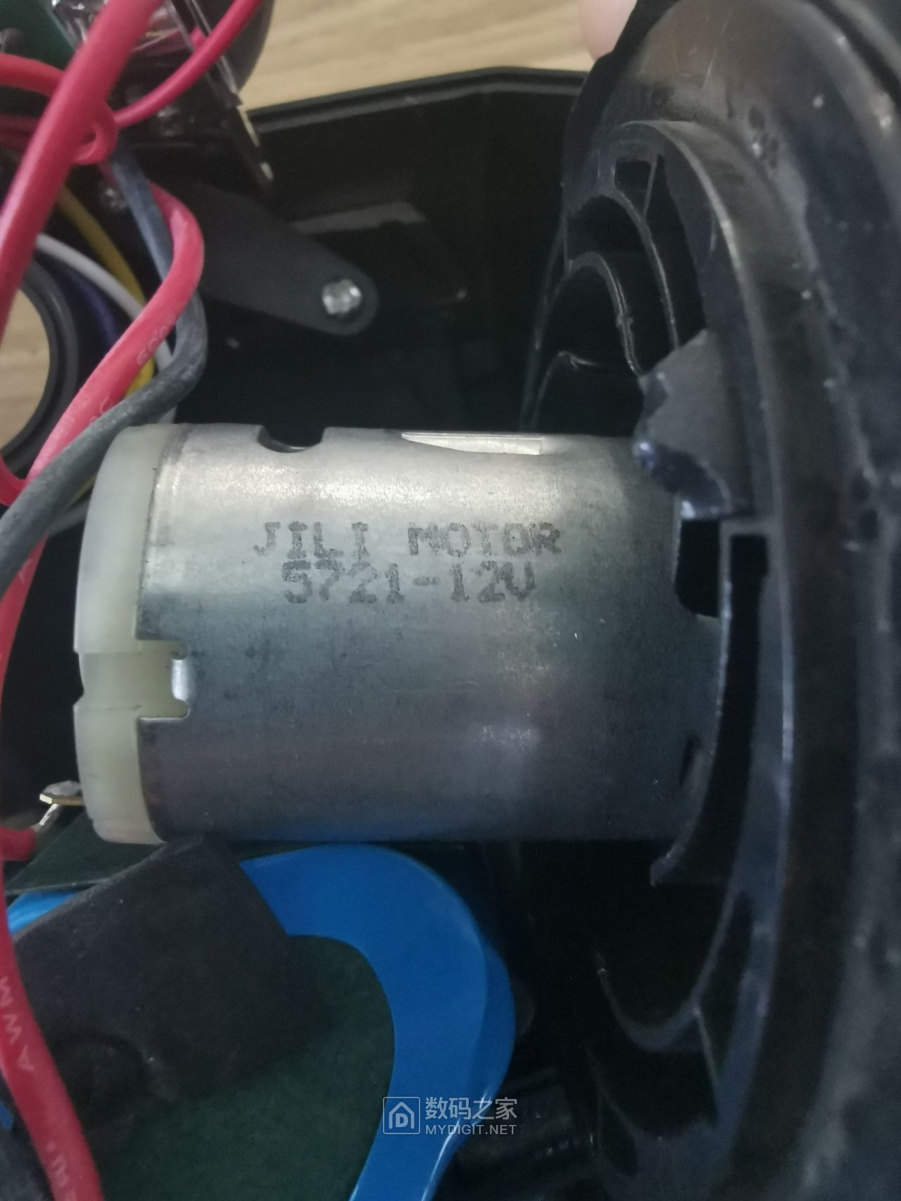 拆4合1车载吸尘器