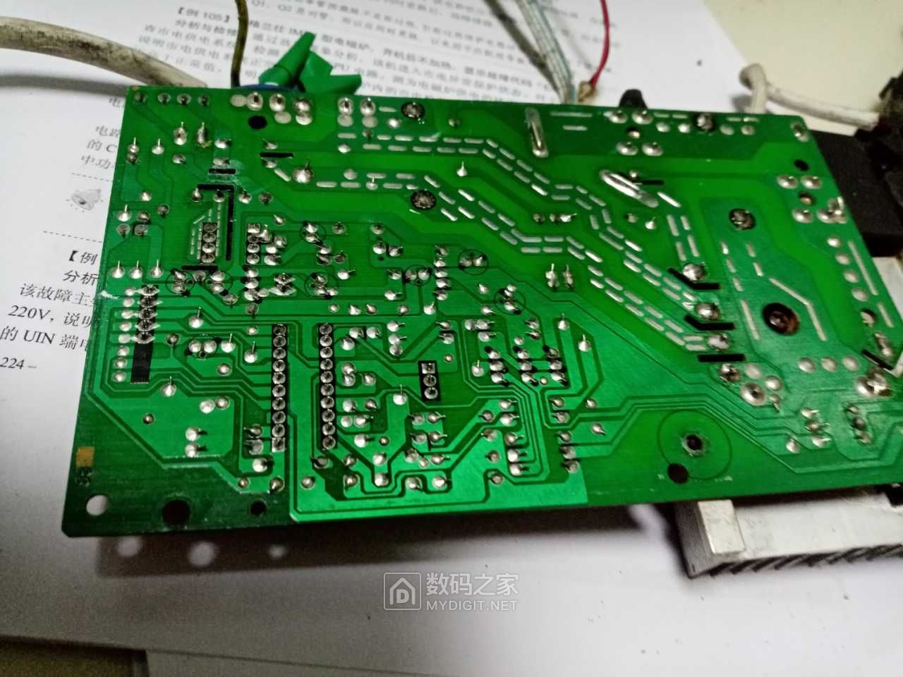 已解決在拆一3塊買來的奔騰電磁爐一加熱燈泡大亮