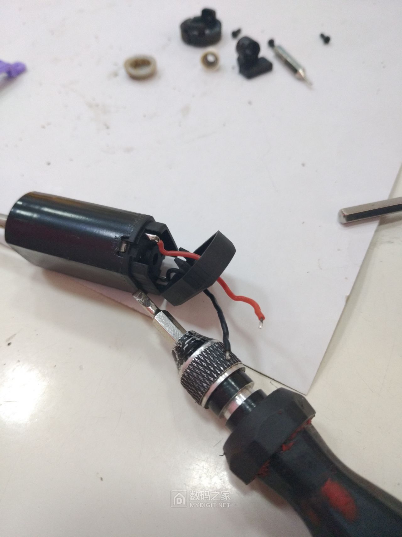 拆素士soocas超声波电动牙刷x3 - 拆机乐园 数码之家