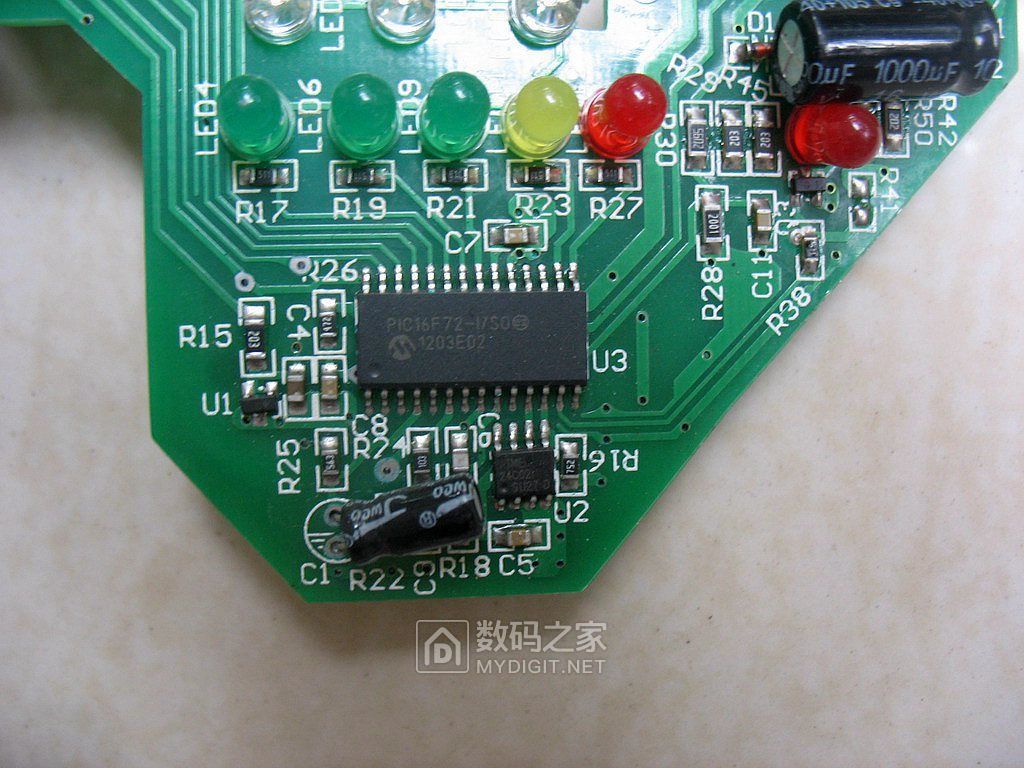 拆修雅迪电动车仪表盘