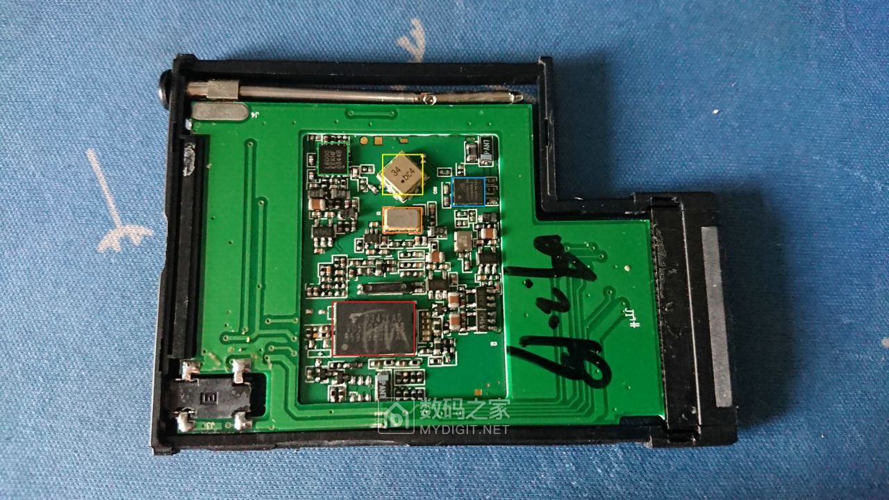 拆一个tlink联通cdma无线上网卡expresscard54mm