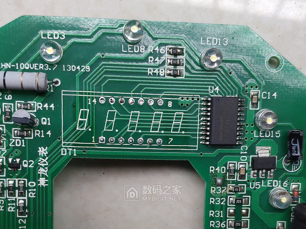 拆修雅迪电动车仪表盘