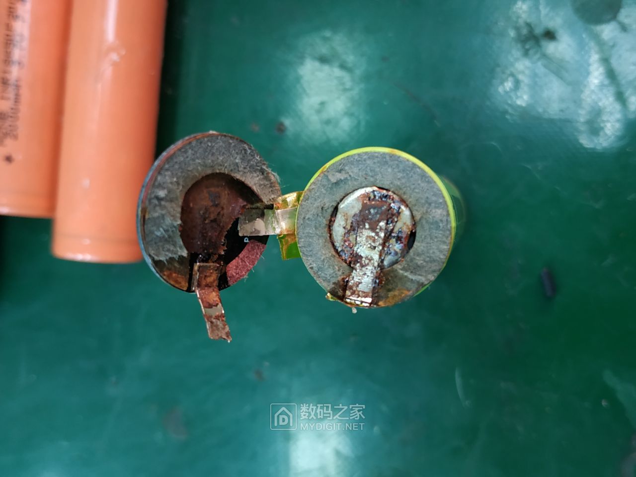 海洋王手电筒维修图片