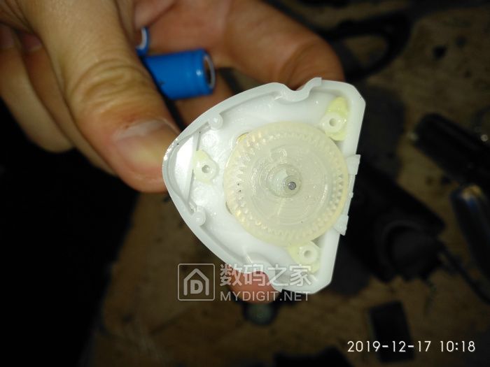 拆解飞科剃须刀fs371/fc371 - 拆机乐园 数码之家