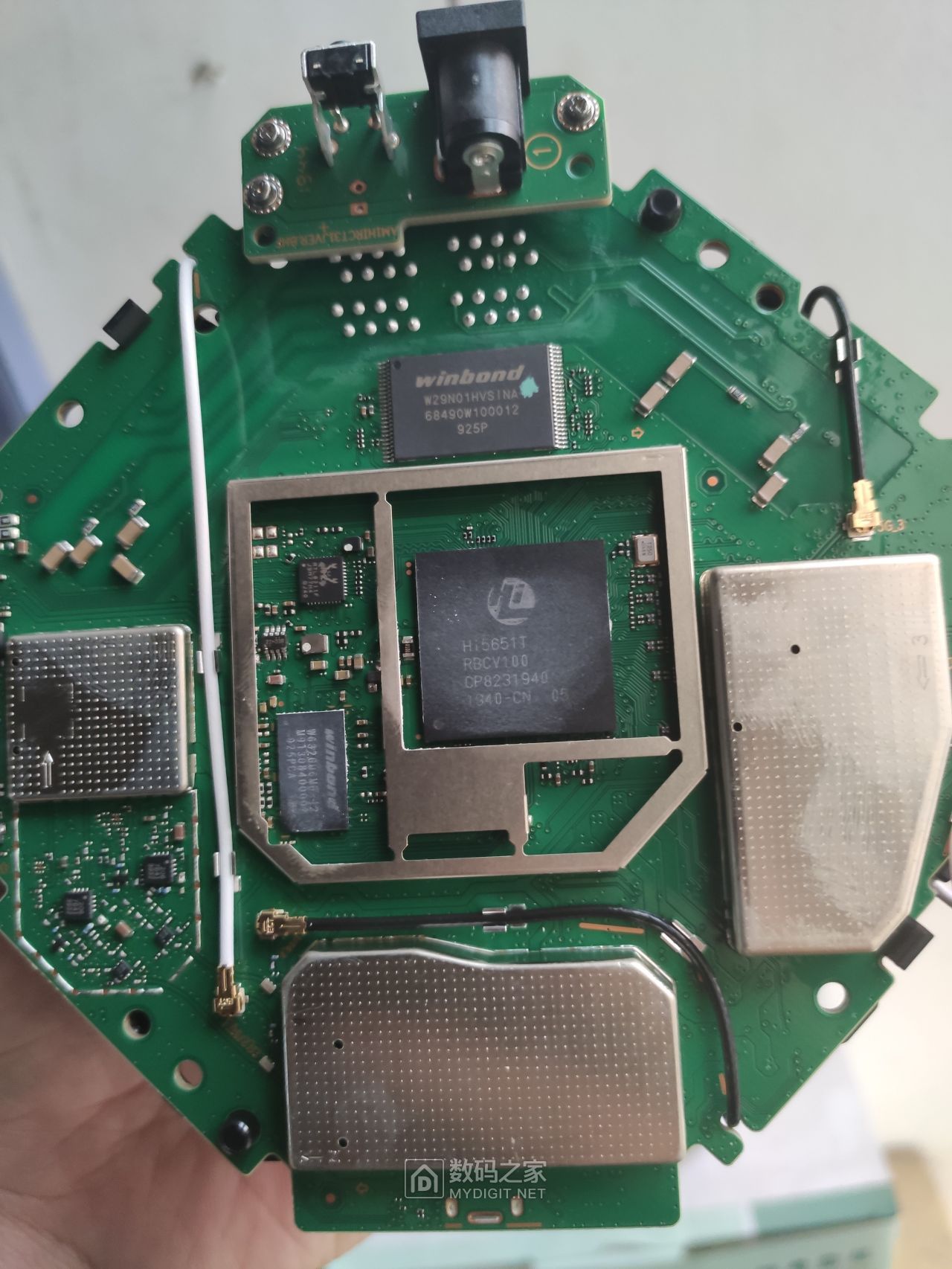 拆解华为荣耀猎人游戏路由器(honor hirouter-ct31) - 拆机乐园 数码