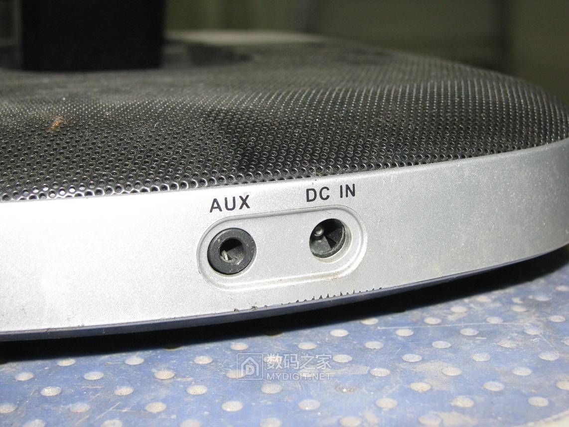 拆解罗技出品的苹果音响型号s130