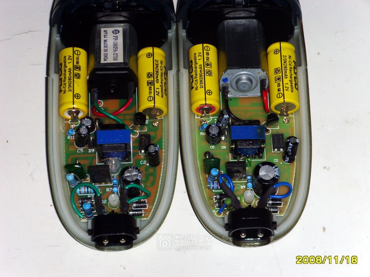 三只飞科flycofs903剃须刀拆机简单比较