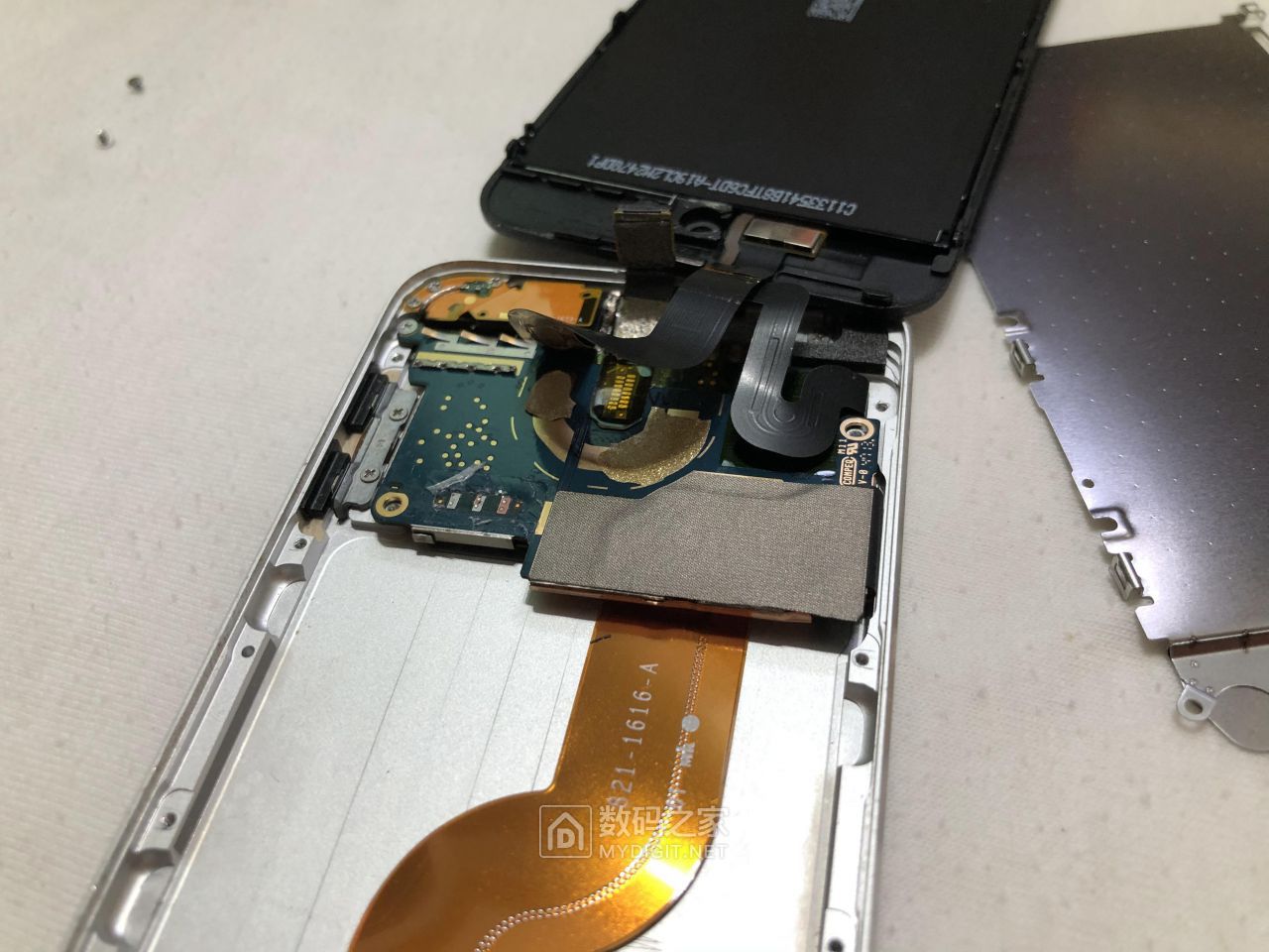 年前拆一苹果乞丐版ipod-touch 5智能随身听 - 拆机乐园 数码之家