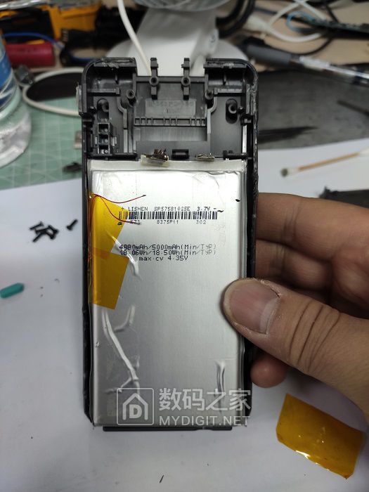 拆个怪兽充电宝(猫头鹰先生出品) - 拆机乐园 数码之家