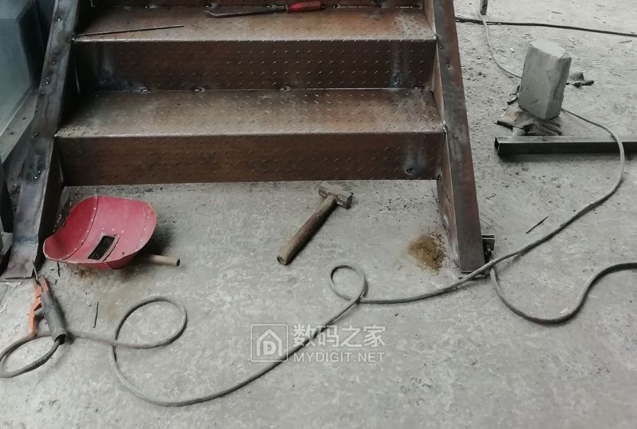 焊个钢板楼梯