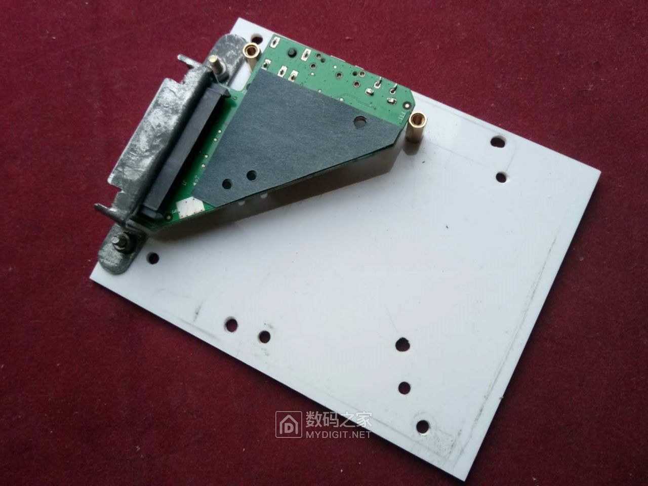 diy个25寸移动硬盘架