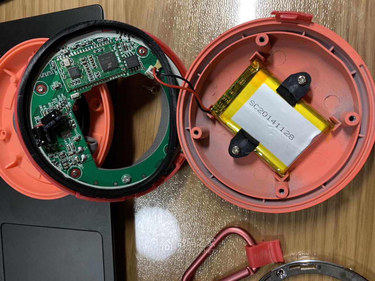 mifaf1蓝牙音箱拆解