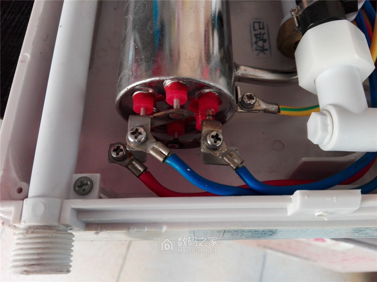 拆一个速热型的电热水器获热得快一个单片机一个