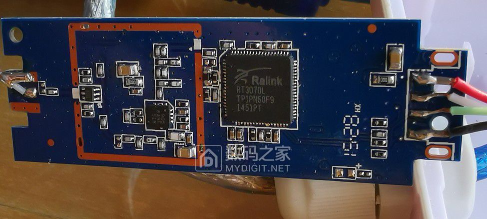 PCIE无线网卡哪种好 085728me6ep2a5z33mpj3r.jpg