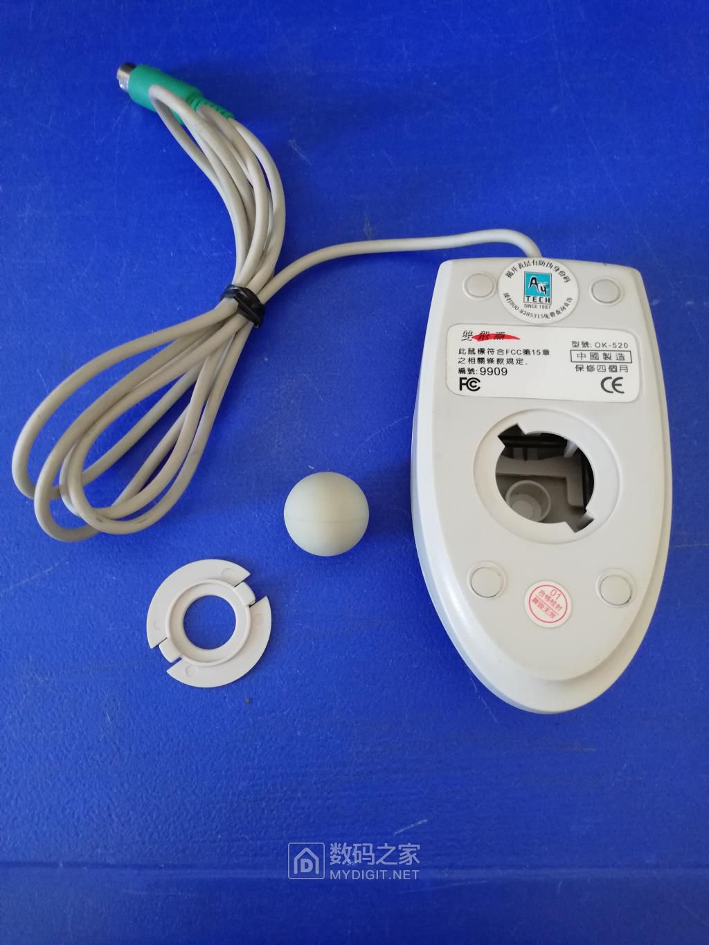 拆个1999年生产的双飞燕ok520机械鼠标