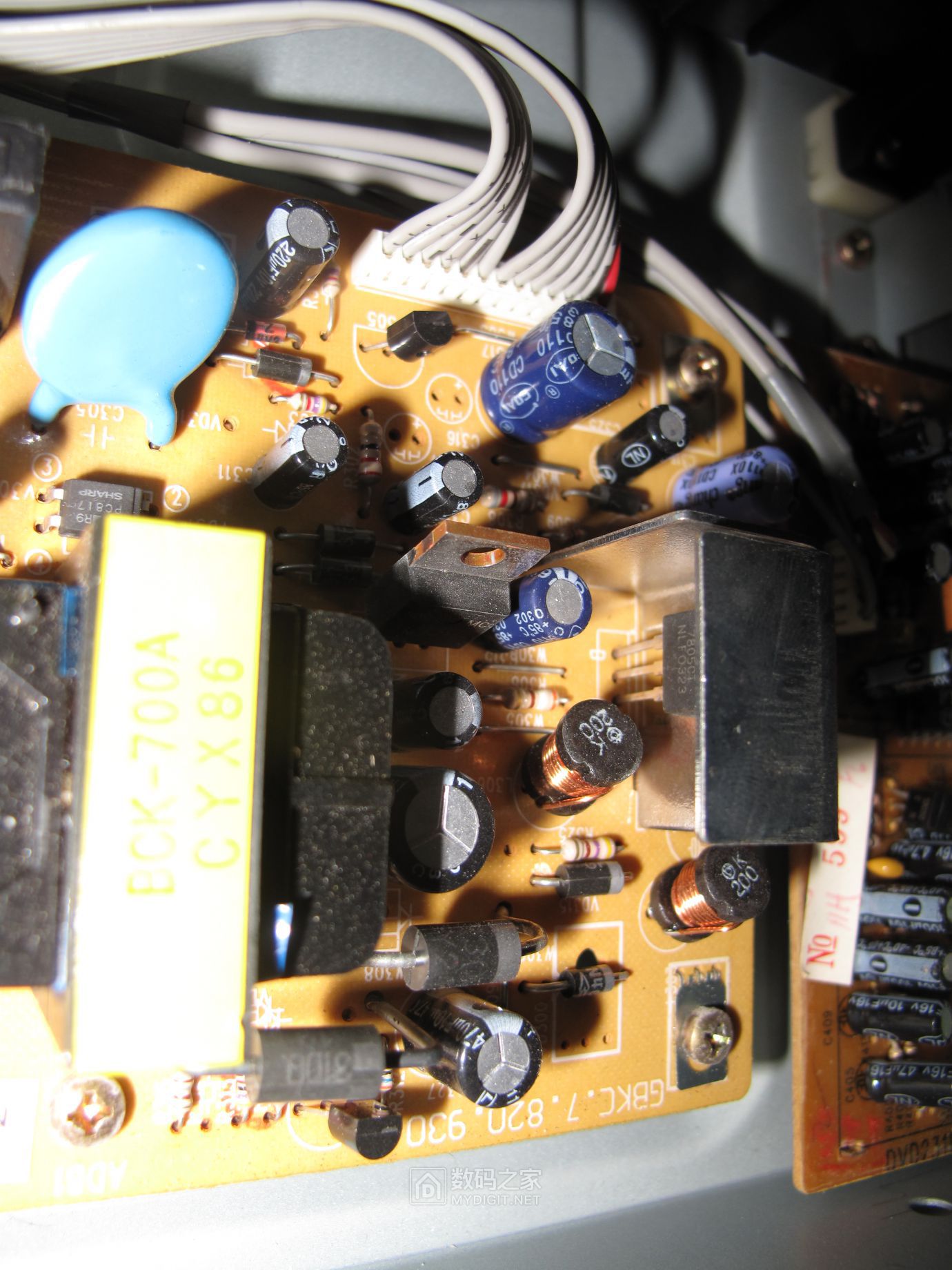 拆解新科dvd8311dvd播放机