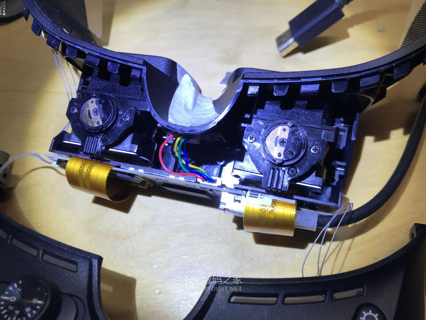 彻底拆解进灰的goovisg1智能眼镜含光学部分