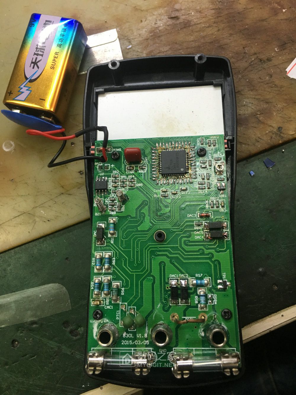 胜利vc830l万用表拆机改硬芯icl7106 - 仪表谈谈 数码之家