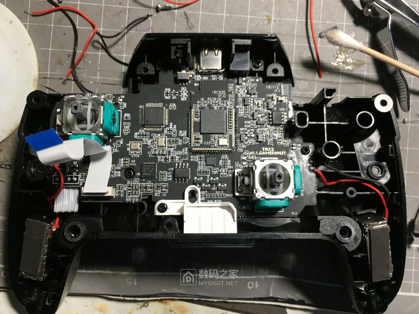 switch pro游戏手柄拆解,因为正品太贵,所以买了高仿的