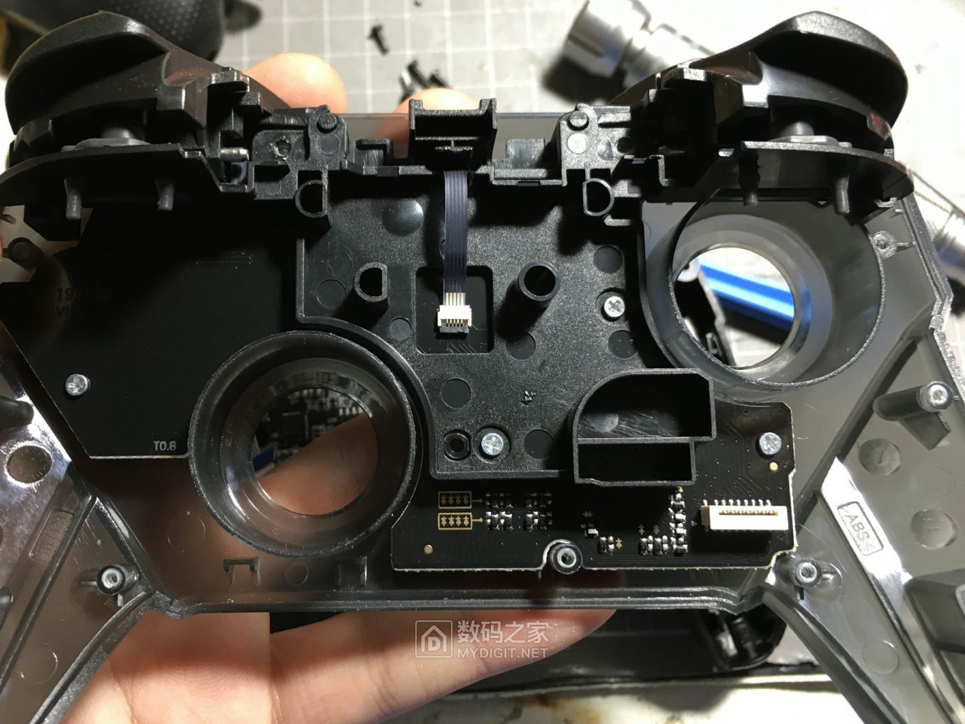 switch pro游戏手柄拆解,因为正品太贵,所以买了高仿的