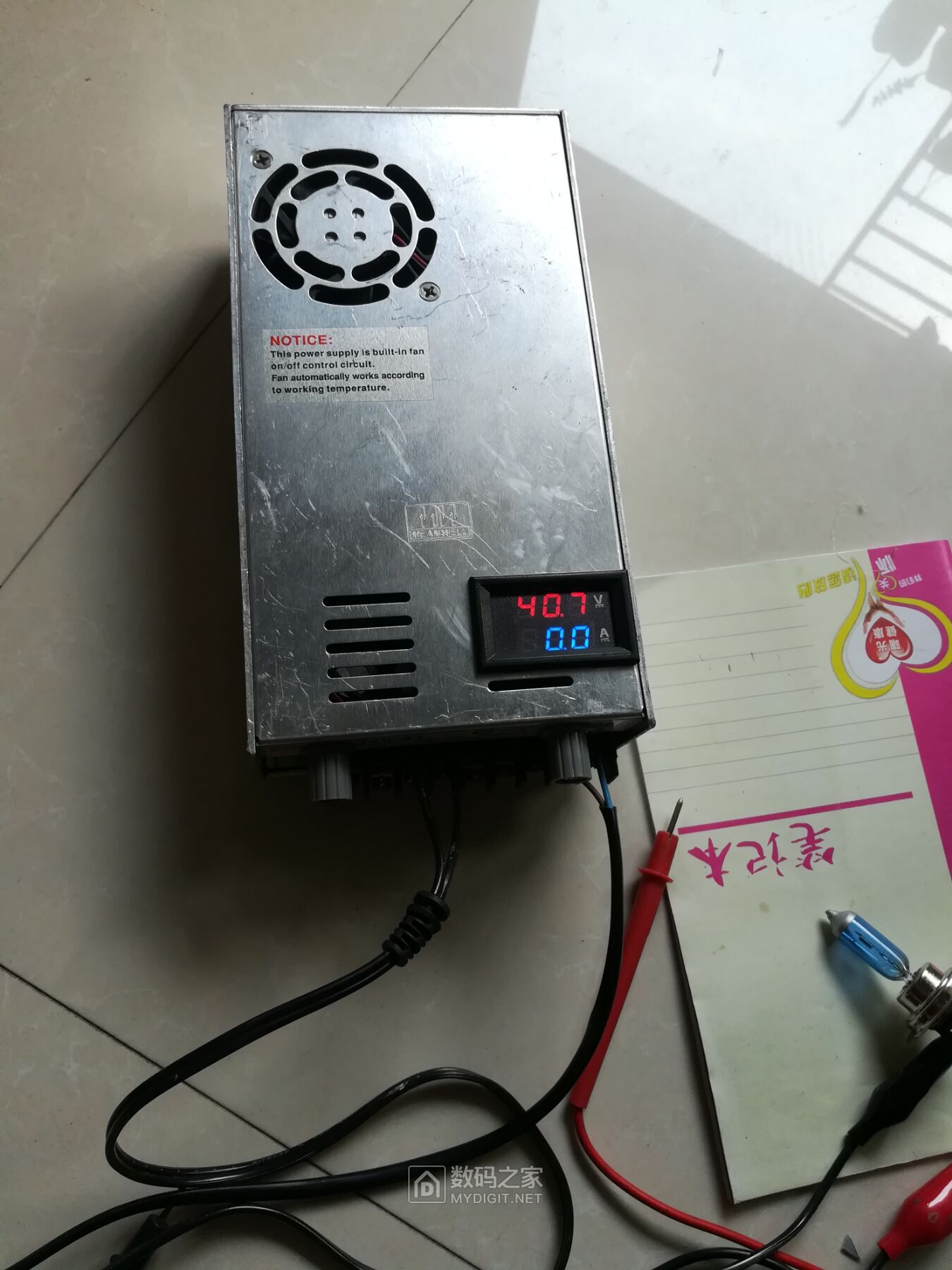 小灯旁边的电位器拧到顶，也才40V，我也不懂啥回事，够用了。