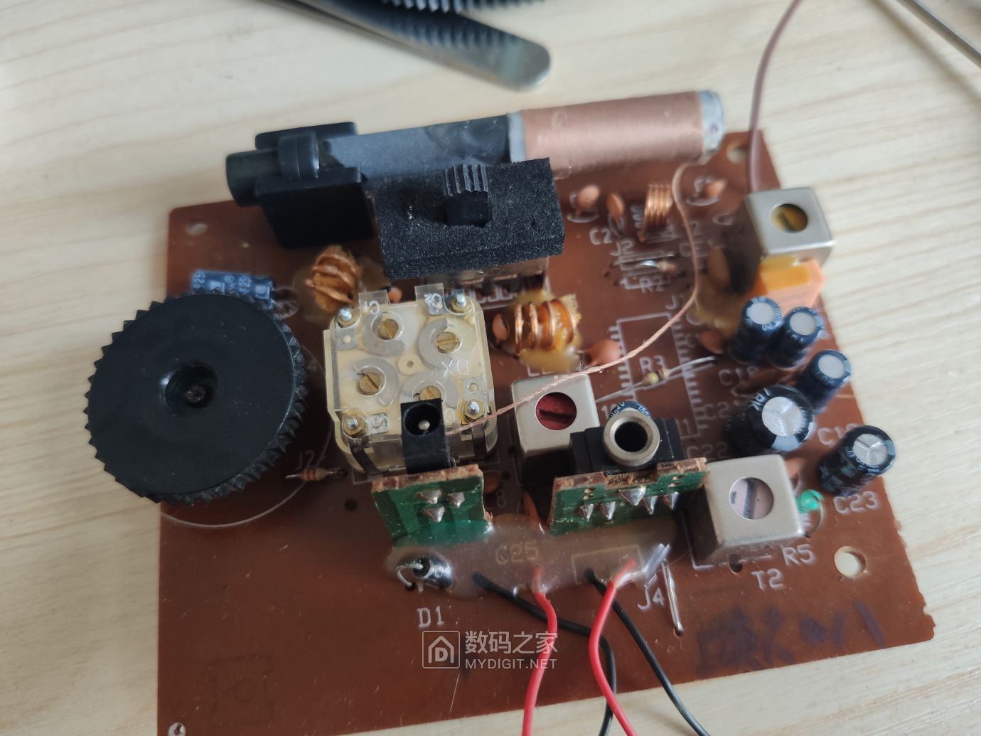 德生r206收音机清理并换锂电池