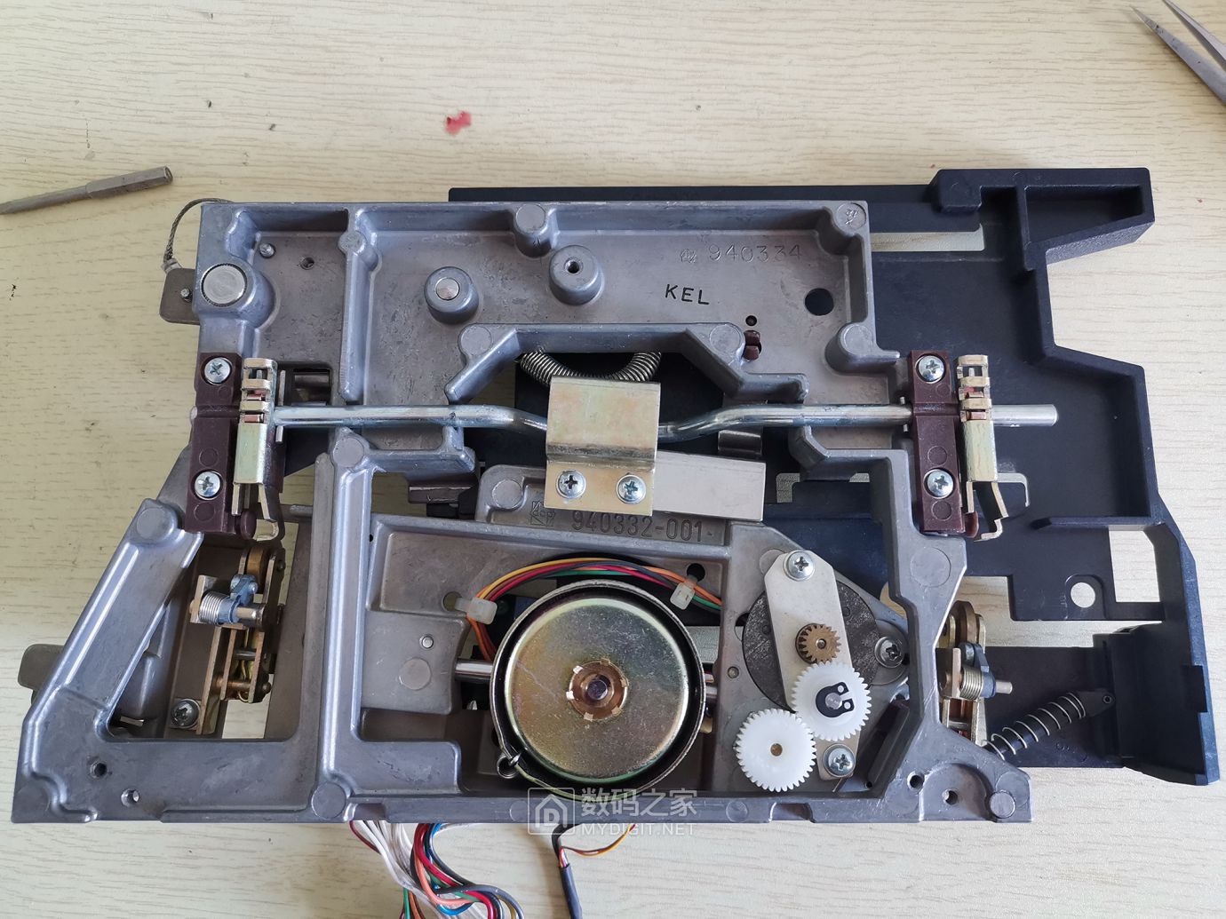 161000xi4lhbb6s8zig4jt.jpg
