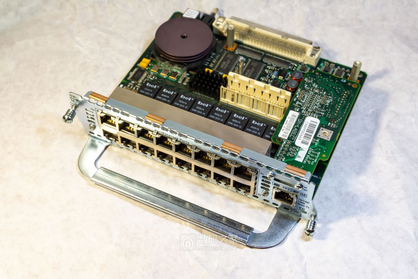 Cisco2811_100.jpg