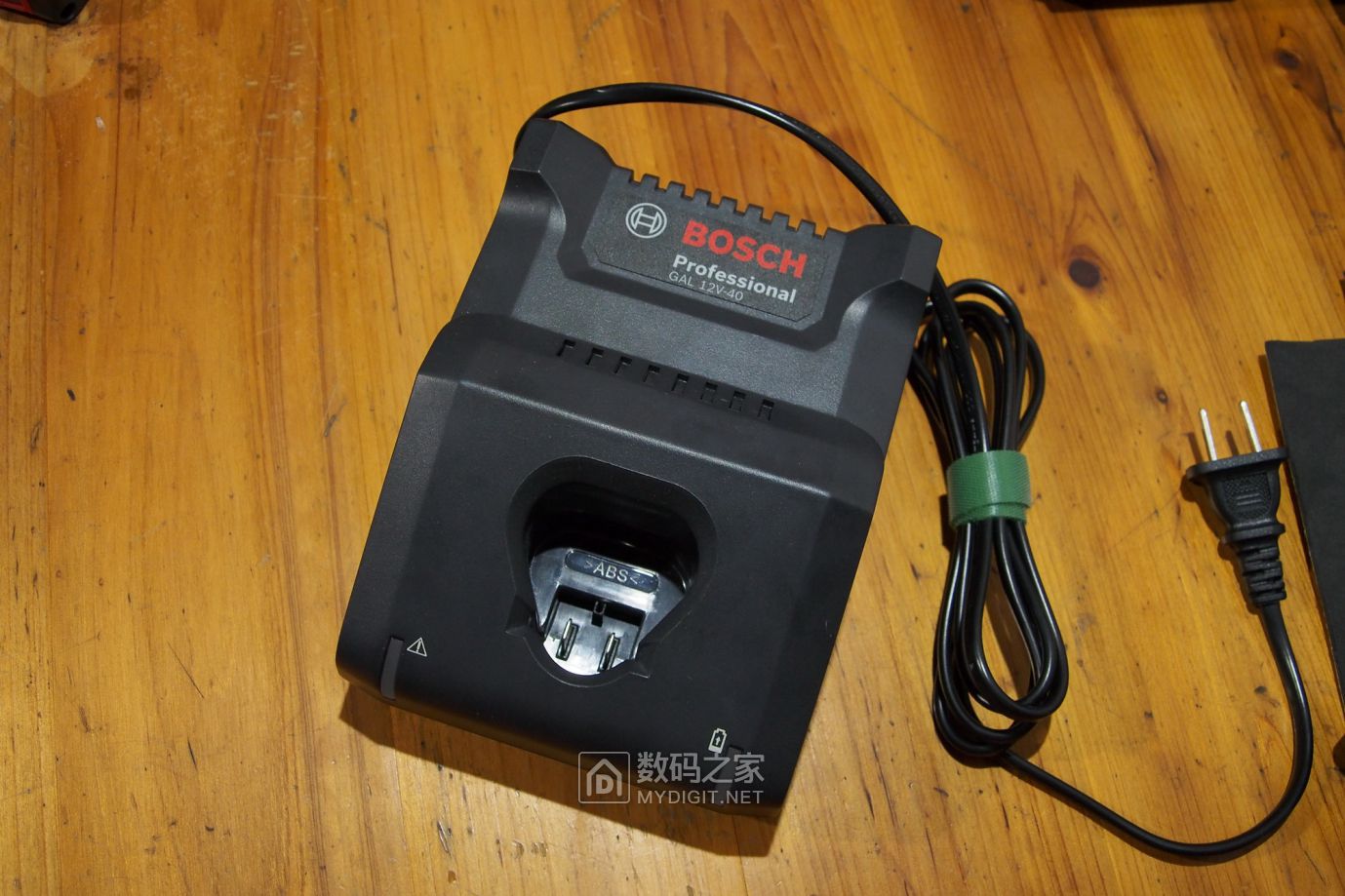 拆解三款博世充电器拆解图gal12v40al1820cval1860cv