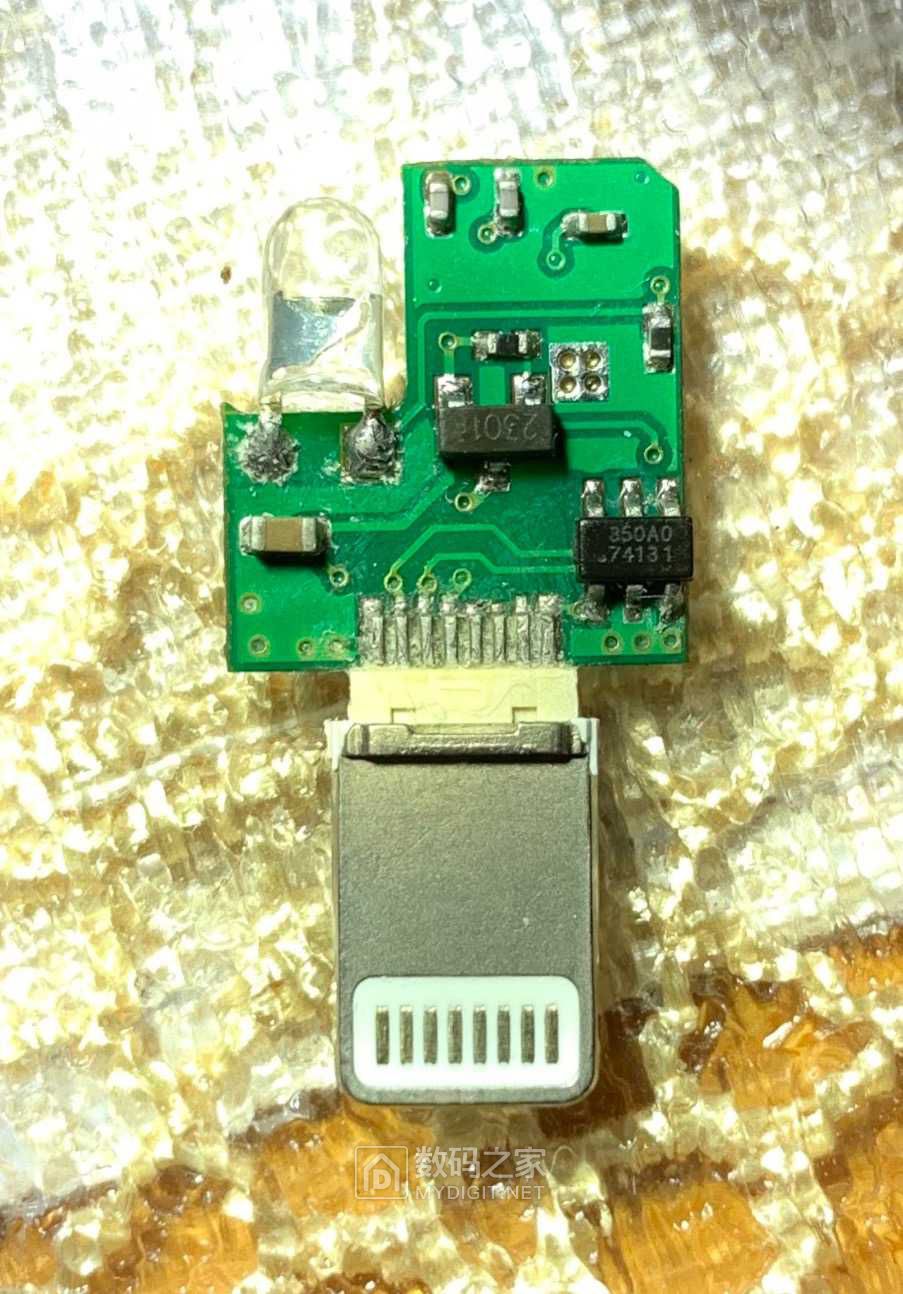 拆客之家 69 拆机乐园 69 拆个lightning接口红外发射器  手机灭