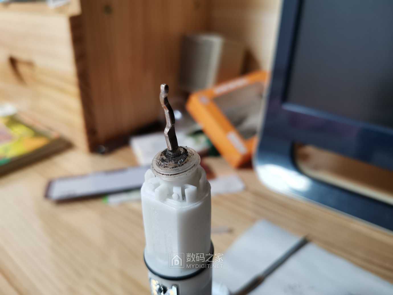 飞利浦电动牙刷hx3216更换电池