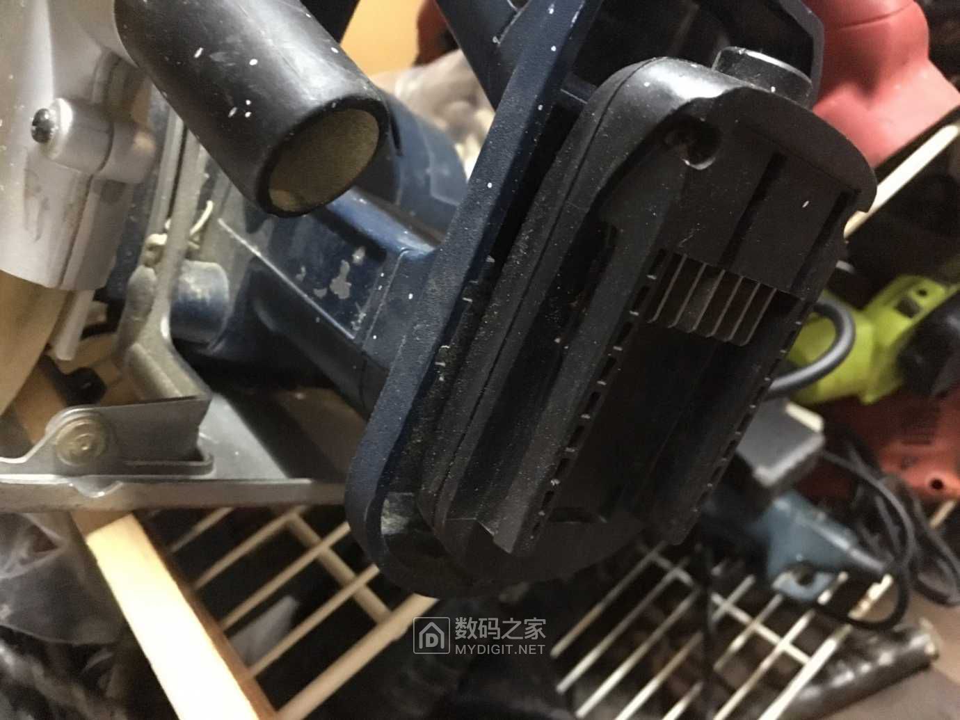 威克士24v电池怎么充电? - 拆机乐园 数码之家