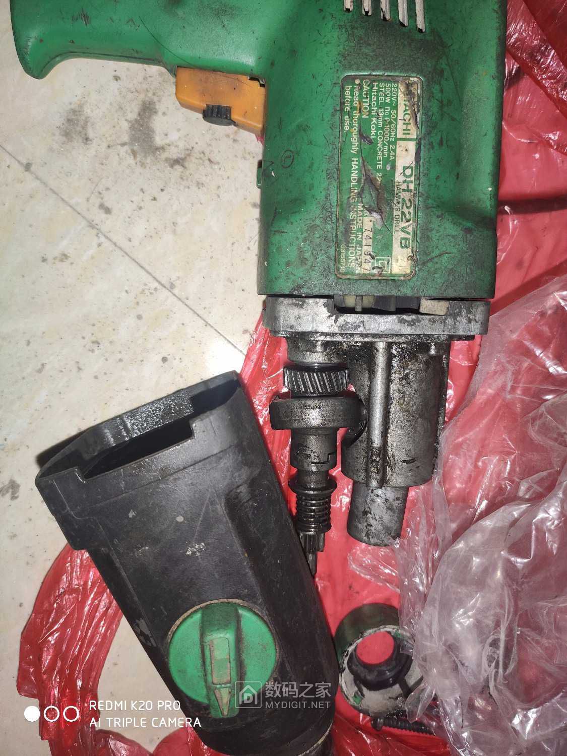 日立dh22vb电锤换档开关怎么拆下来