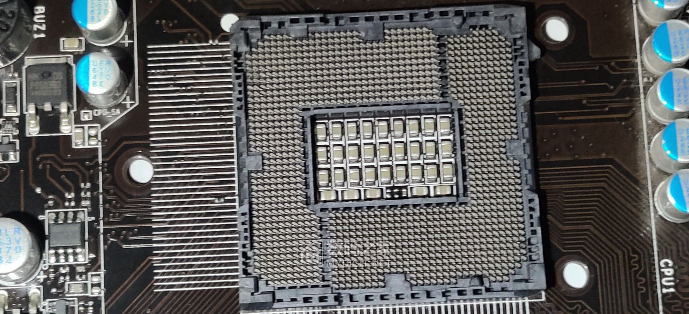 怎么修这个东东1155cpu底座针断了一根