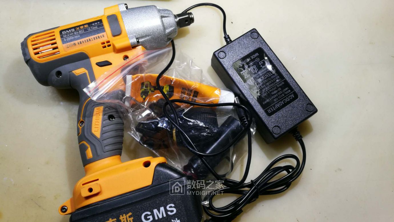 拆解戈麦斯锂电充电冲击扳手gmsm4m22
