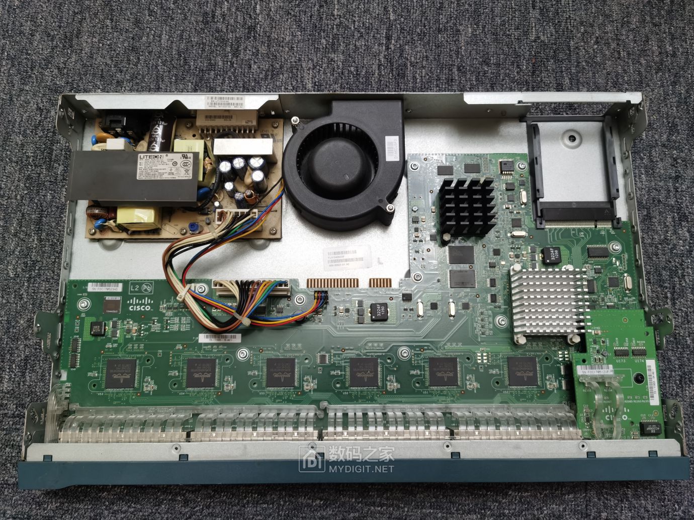 来个思科万兆交换机拆解