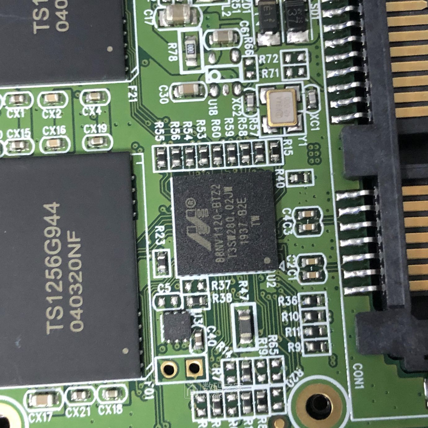 七彩虹sl300120g拆解