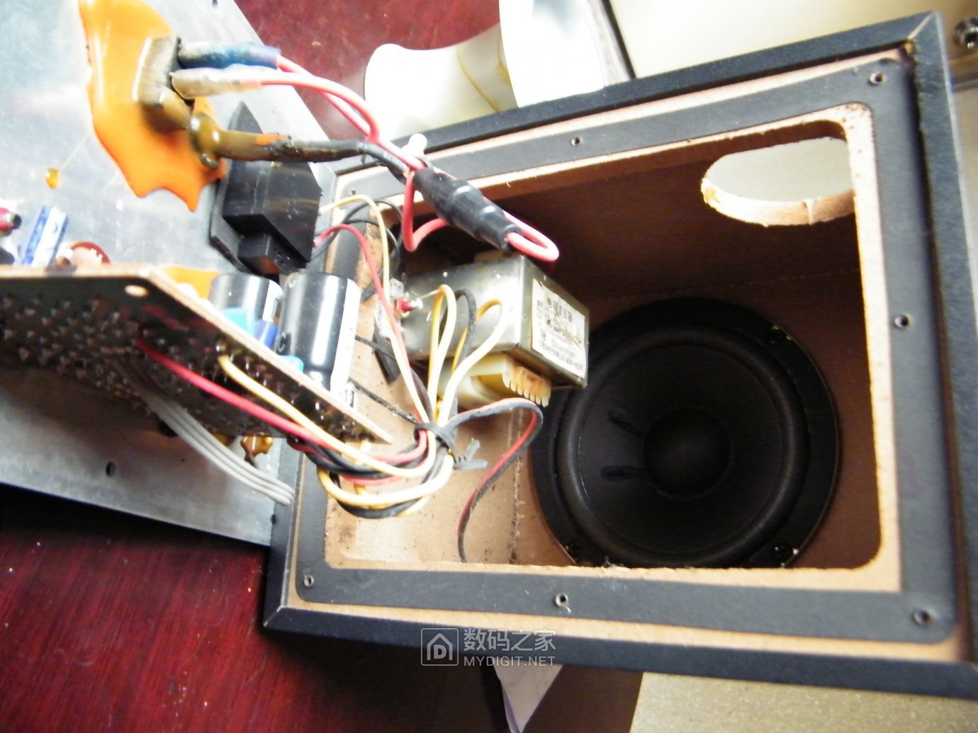 拆一个漫步者edifierr201t04款多媒体有源音箱