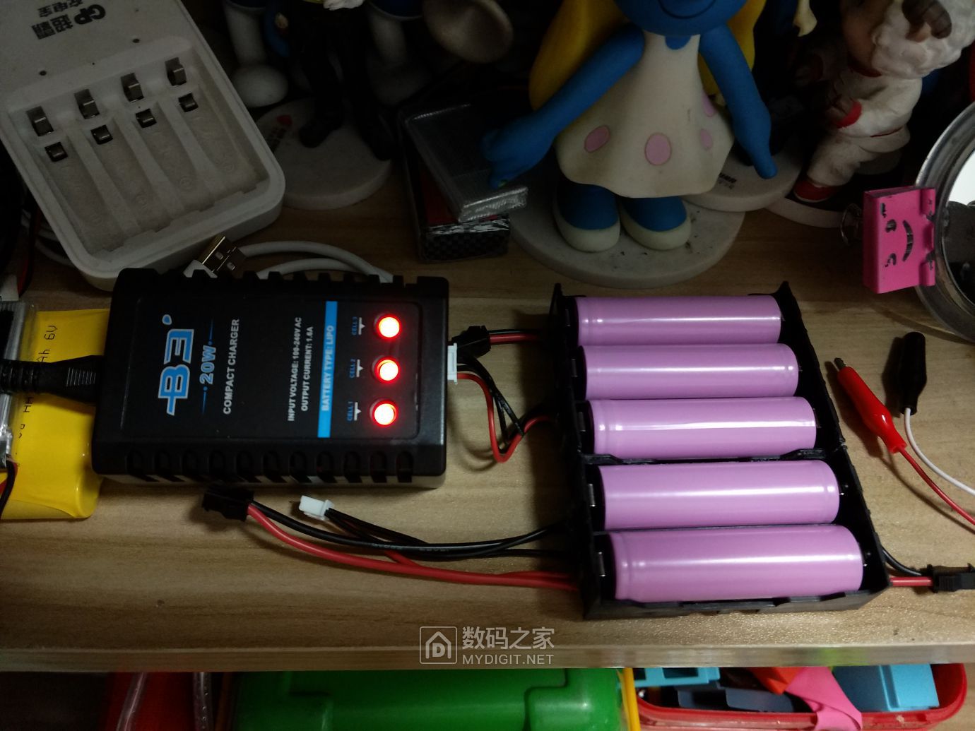 制作一个可换电池84185v的平衡充动力电池盒再不担心电机供电了