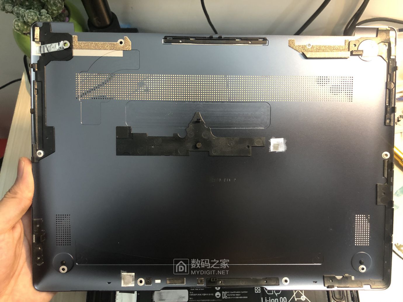 华为matebook13锐龙版r53500u16512g2020新款简单拆解