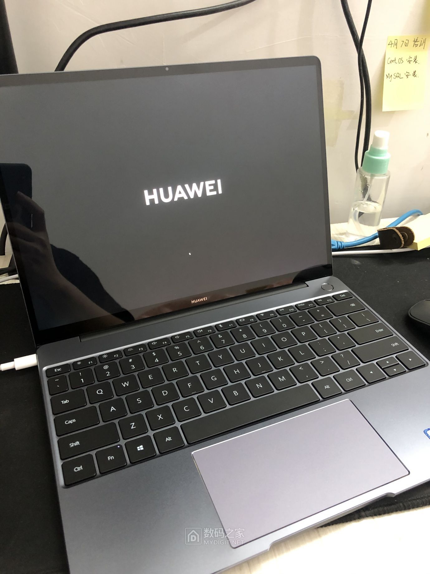 华为matebook13锐龙版r53500u16512g2020新款简单拆解