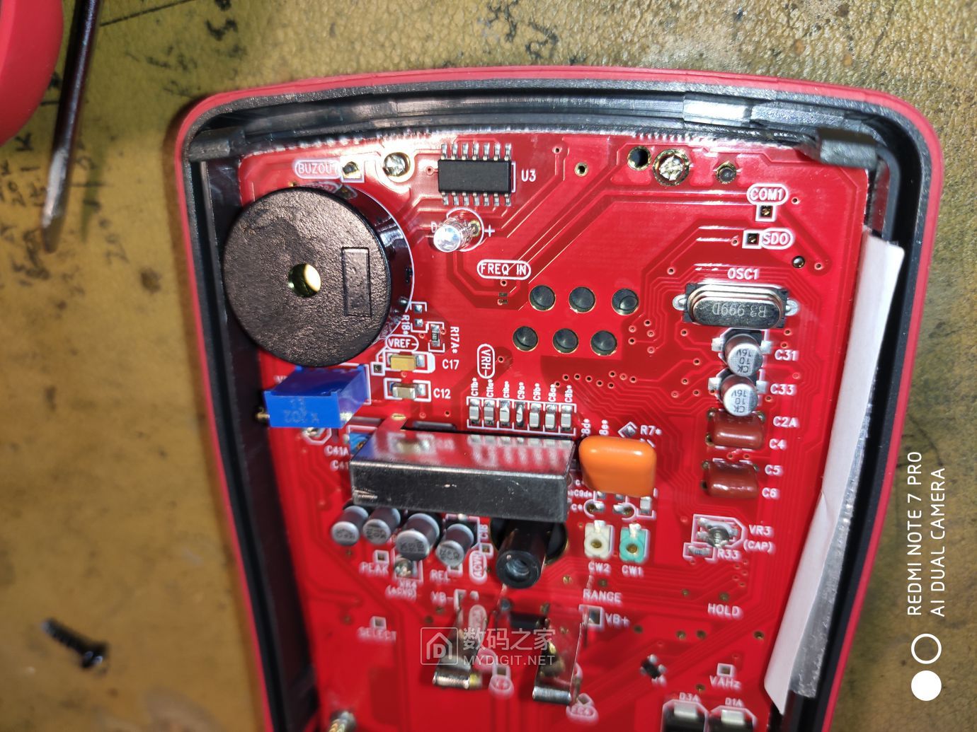 199元出ut61e万用表附带拆机图