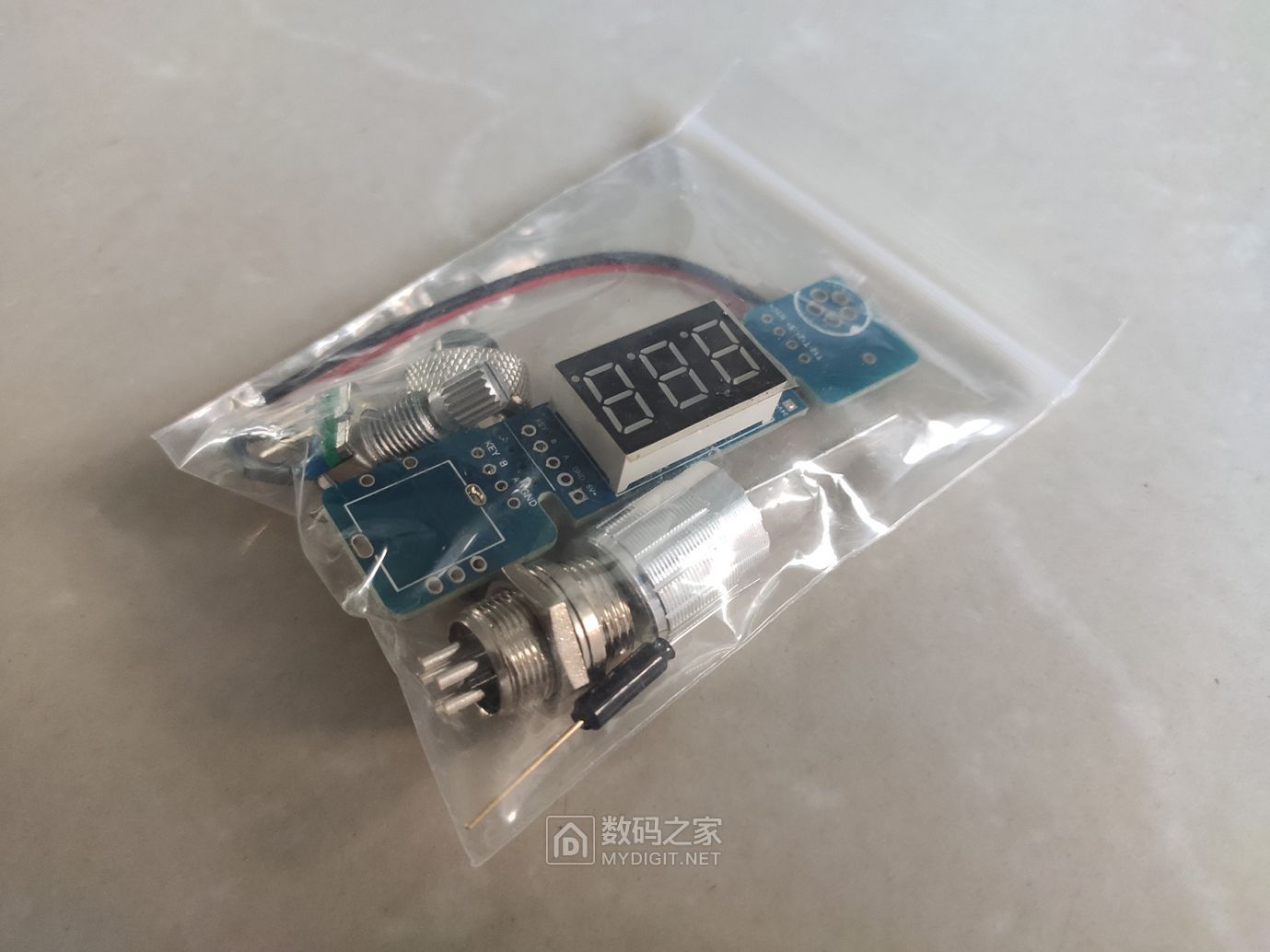 见便宜买了个数码管版本t12控制板