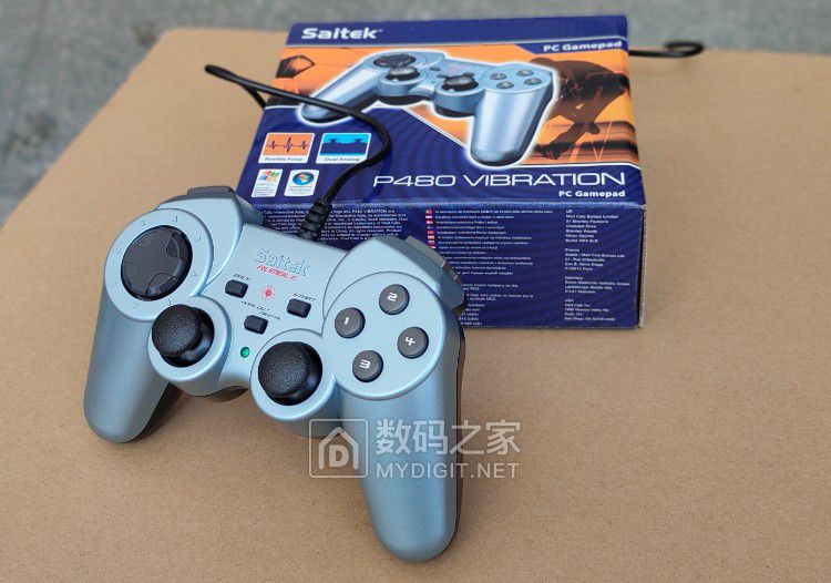 saitek赛钛客usb游戏手柄138包邮ps23手柄168包邮只限56号两天