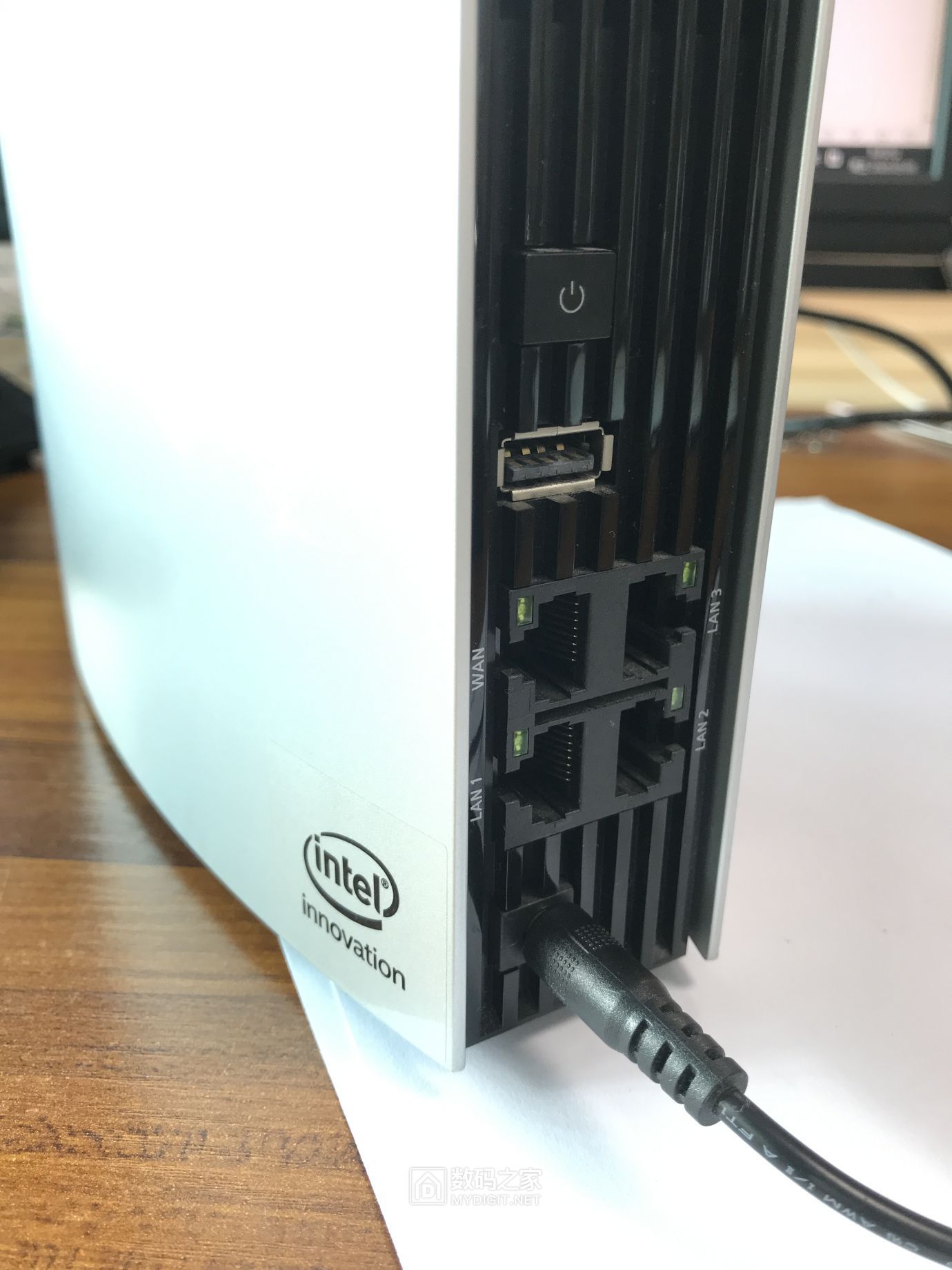 出一个正常使用的k3c还有一个笔记本电脑用的无线网卡7265