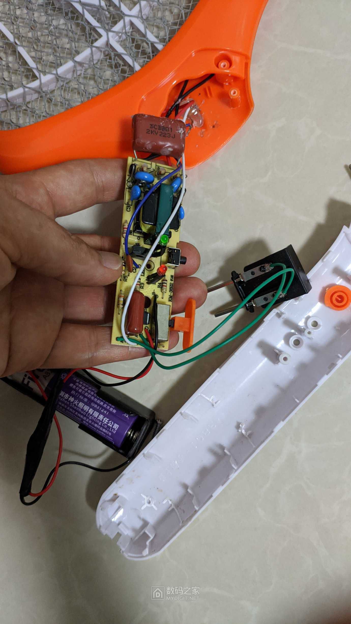 改装电蚊拍充电电路怎么改